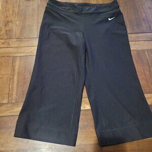Nike Fit Dry Black Yoga Capri Pants S